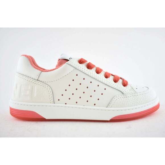 Chanel 22P White Leather Red CC Logo Flat Lace Up Tie Runner Trainer Sneaker 38 - Picture 1 of 12